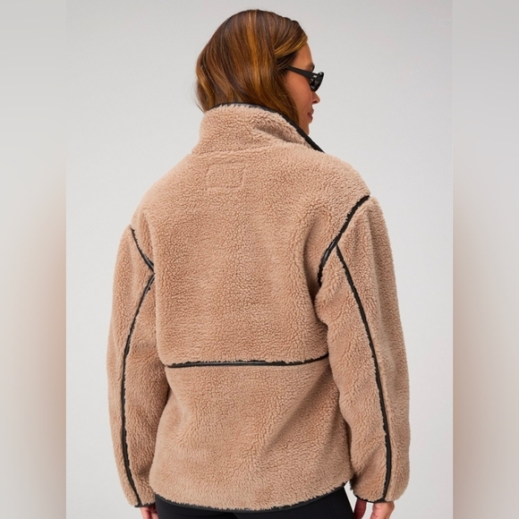 ❤️ NWT! FABLETICS TEDDY MID-LENGTH JACKET, MEDIUM - Picture 2 of 15